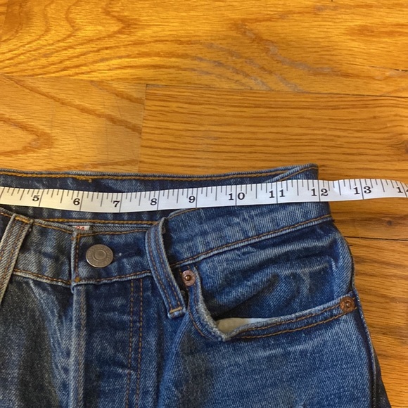 Levi’s Distressed Medium Wash Straight Leg Jeans in Size 24 - Picture 6 of 14